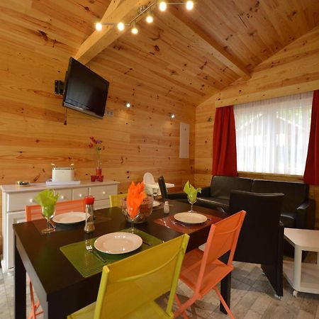 Chalet Near Ourthe River And The City Of Durbuy Vieuxville Exterior foto